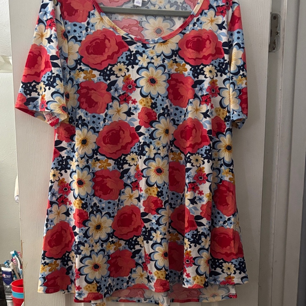 LuLaRoe Floral Short Sleeve Top - Red, Blue, and Yellow